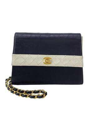 Chanel Shoulder Bag Trapezoid Quilted Black White Chain Gold Bicolor Leather